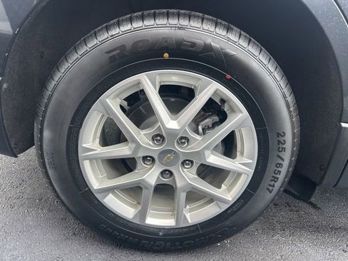 Used 2023 Chevrolet Equinox LT w/ LPO, Floor Liner Package AWD/4WD image 39