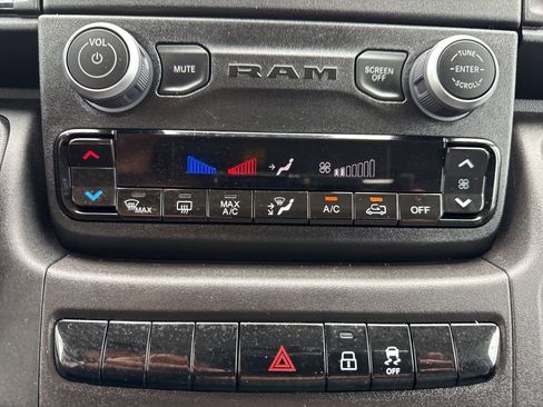 Used 2022 RAM ProMaster 3500 w/ Safety Group image 15