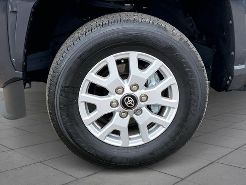 Used 2025 Toyota Tacoma SR5 image 10