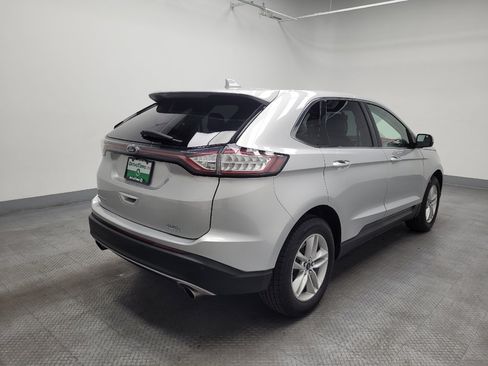 Used 2018 Ford Edge SEL w/ Equipment Group 201A FWD image 9
