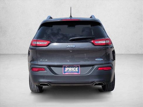 Used 2015 Jeep Cherokee Latitude w/ Cold Weather Group image 7