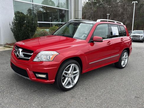 Used 2011 Mercedes-Benz GLK 350 4MATIC image 1
