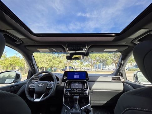 New 2026 Lexus LX 600 4WD w/ Luxury Package image 21