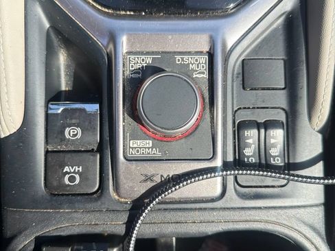 Used 2020 Subaru Forester Limited AWD/4WD image 3