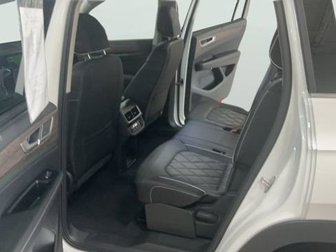 Certified 2026 Volkswagen Atlas SEL Premium R-Line AWD/4WD image 14