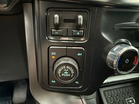 New 2025 Ford F150 Lariat w/ Equipment Group 502A High image 30