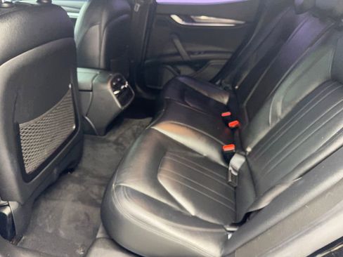 Used 2020 Maserati Ghibli Base image 33