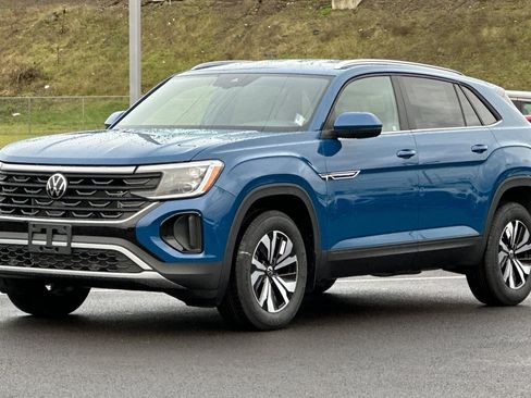New 2025 Volkswagen Atlas Cross Sport SE image 7