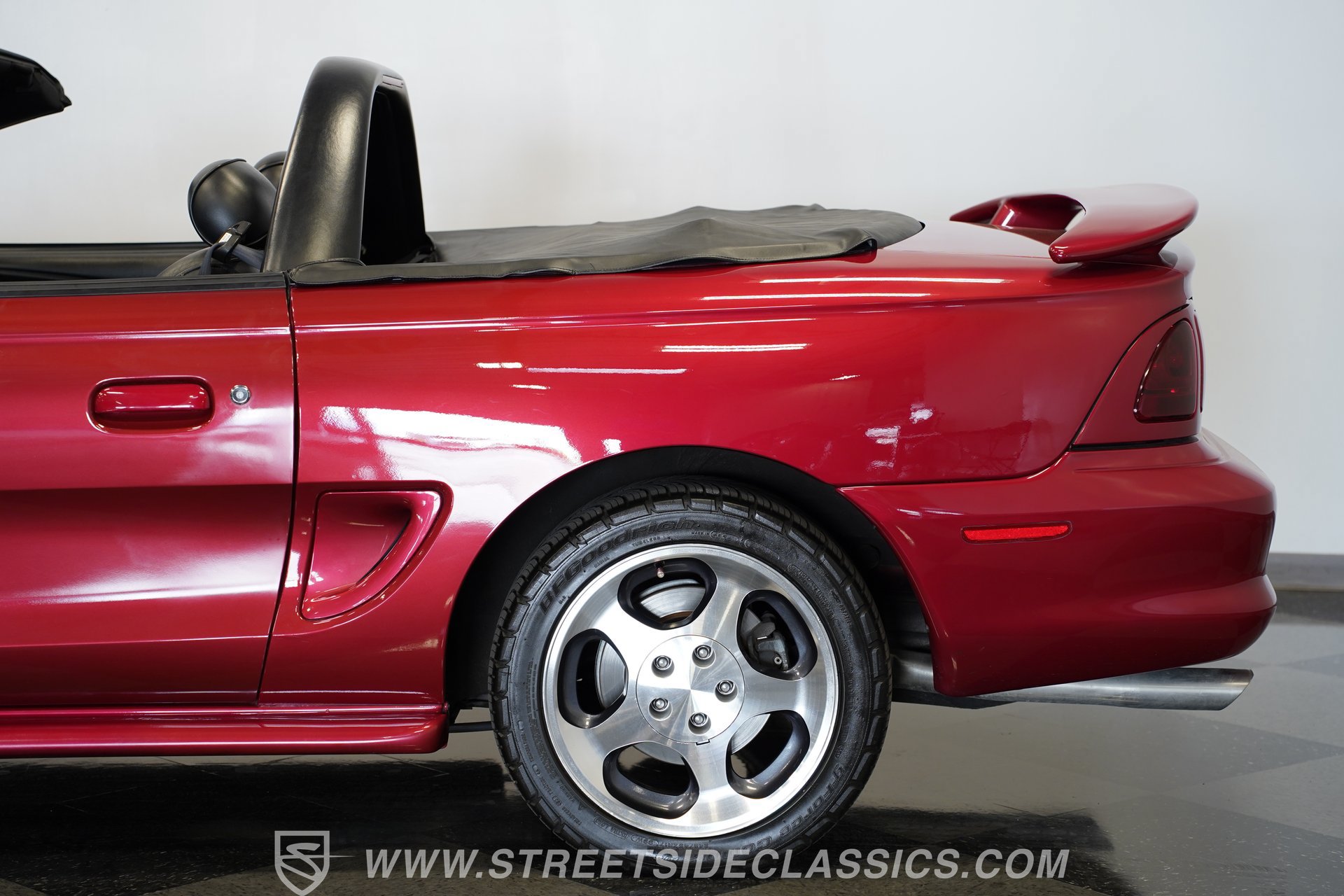 Used 1996 Ford Mustang Cobra RWD image 25