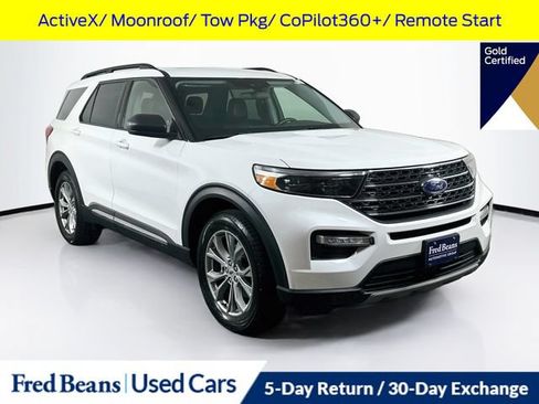 Certified 2023 Ford Explorer XLT w/ Equipment Group 202A AWD/4WD image 1