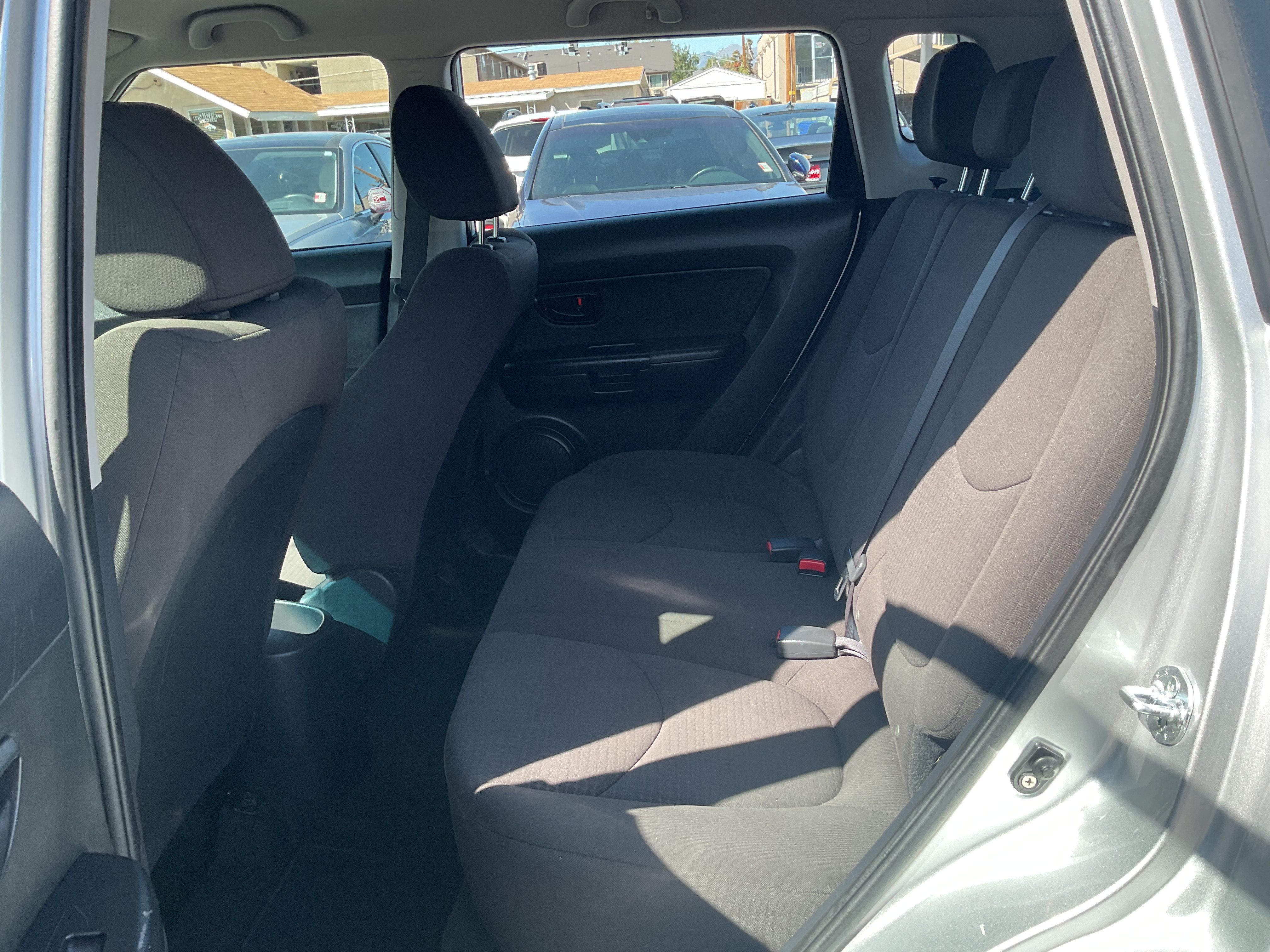 Used 2011 Kia Soul FWD image 12
