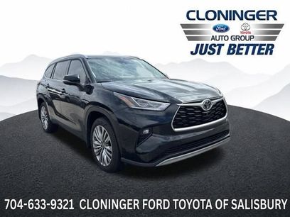 Used 2025 Toyota Highlander Platinum