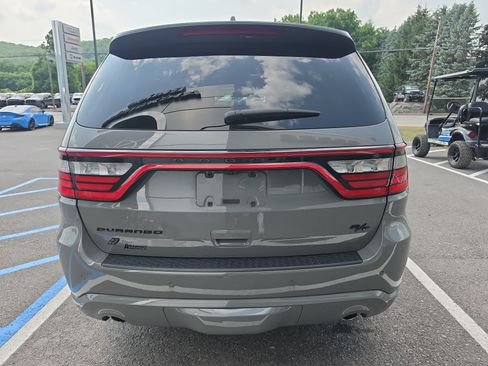 Used 2022 Dodge Durango R/T w/ Blacktop Package AWD/4WD image 4
