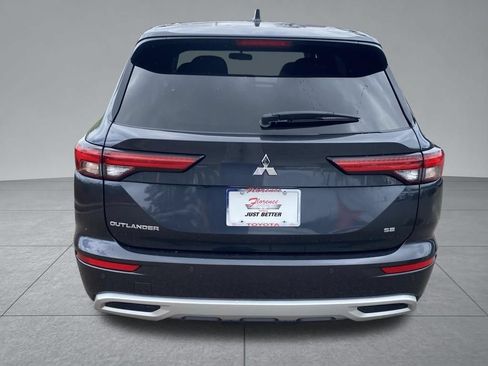 Used 2024 Mitsubishi Outlander SE AWD/4WD image 12