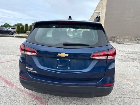 Used 2023 Chevrolet Equinox LS FWD image 4