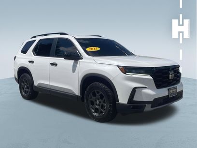 Used 2025 Honda Pilot TrailSport