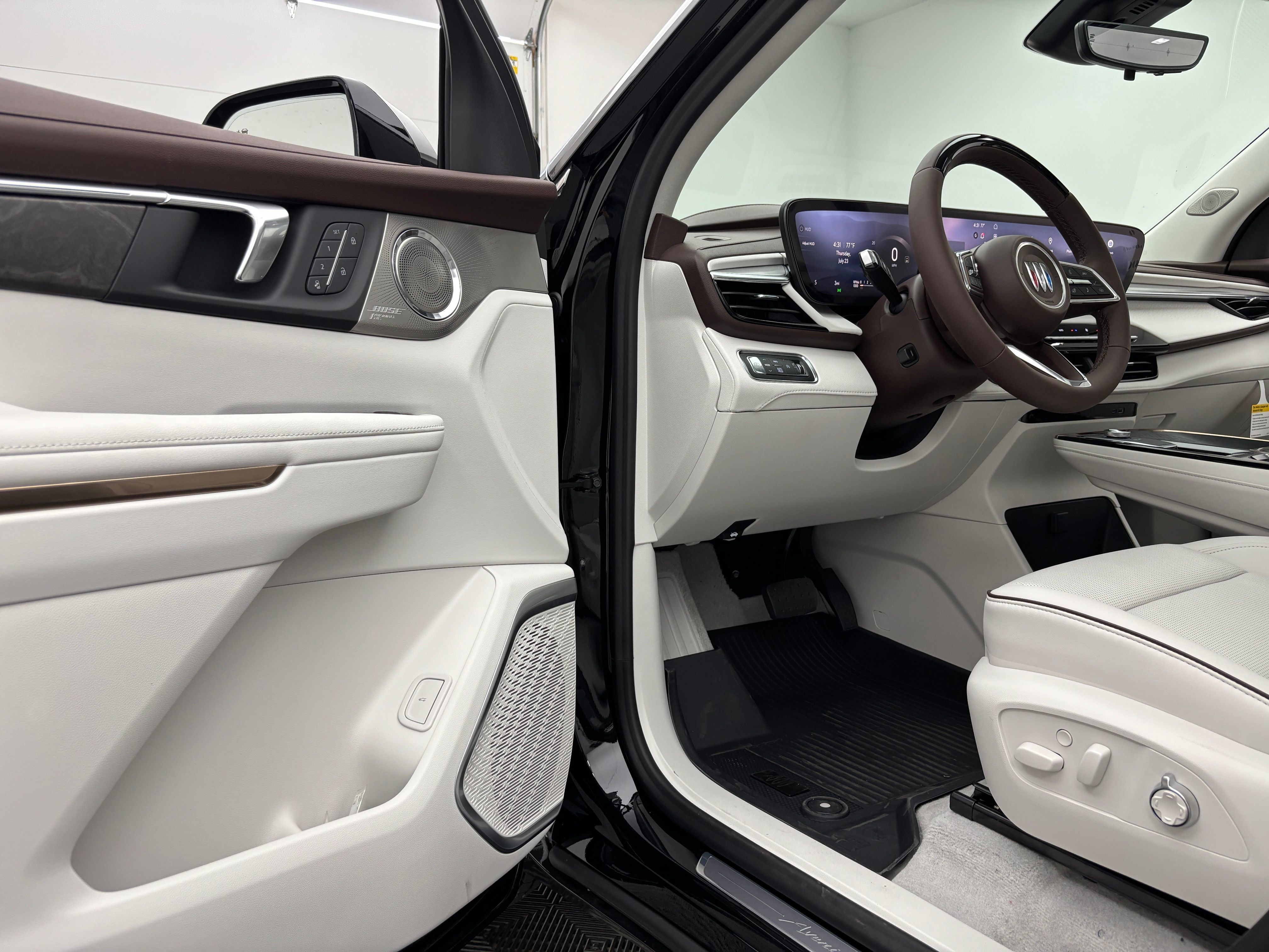 New 2026 Buick Enclave Avenir w/ Super Cruise Package AWD/4WD image 20