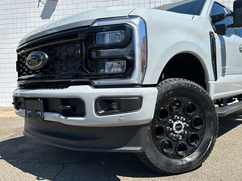 New 2026 Ford F250 Lariat w/ Black Appearance Package AWD/4WD image 36