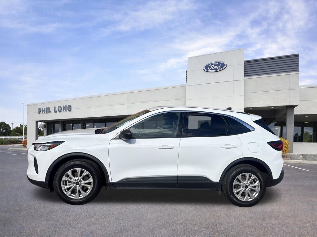 Used 2023 Ford Escape Active AWD/4WD image 4