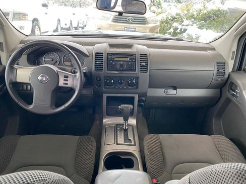 Used 2009 Nissan Pathfinder S RWD image 22