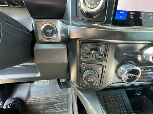 Used 2024 Ford F350 Lariat w/ Lariat Ultimate Package AWD/4WD image 17