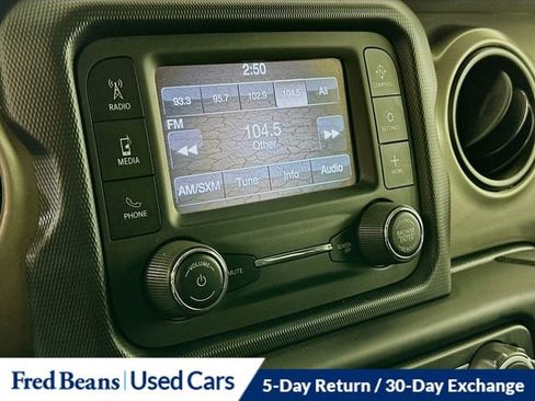 Used 2018 Jeep Wrangler Sport image 17