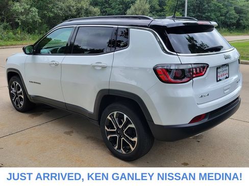 Used 2023 Jeep Compass Limited AWD/4WD image 5