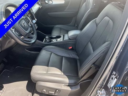 Used 2021 Volvo XC40 T5 Momentum w/ Premium Package AWD/4WD image 26