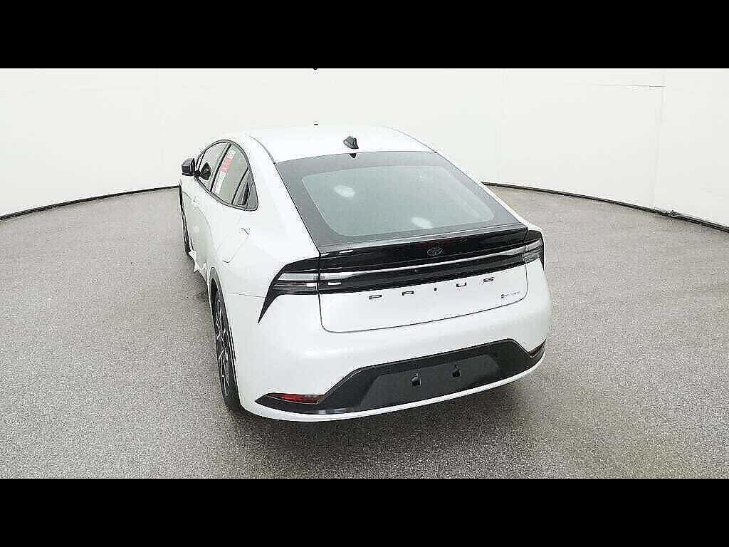 New 2026 Toyota Prius Plug-In Hybrid FWD image 90
