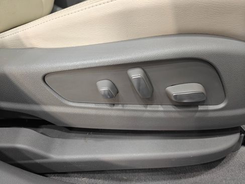 Used 2021 Cadillac XT6 Premium Luxury AWD/4WD image 25