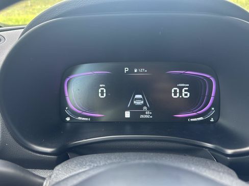 Used 2025 Kia Soul LX w/ LX Technology Package FWD image 14
