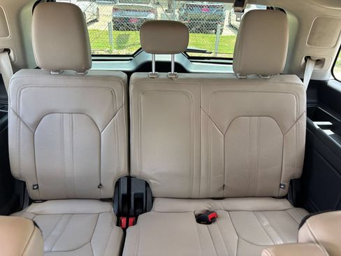 Used 2024 Ford Expedition Limited AWD/4WD image 33