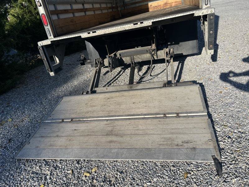 Used 2019 Isuzu NPR RWD image 10