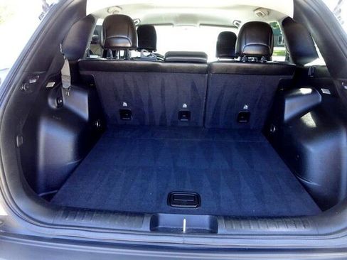 Used 2020 Jeep Cherokee Latitude Plus image 38