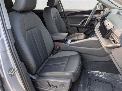 Used 2025 Audi Q5 Premium w/ Convenience Package AWD/4WD image 24