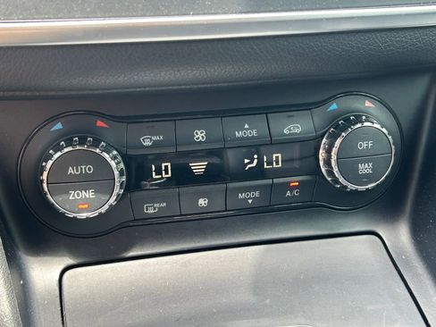 Used 2016 Mercedes-Benz CLA 250 4MATIC image 25