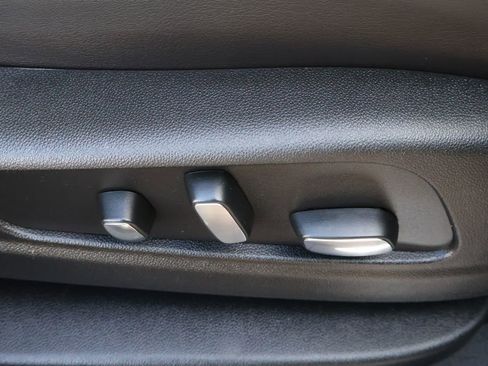 Used 2025 Cadillac XT5 Premium Luxury image 43