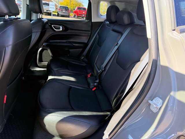 Certified 2022 Jeep Compass Trailhawk AWD/4WD image 11