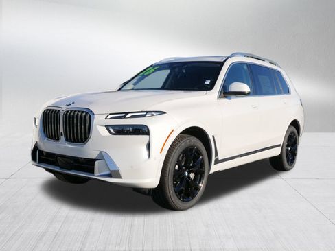 New 2026 BMW X7 xDrive40i w/ Premium Package image 7