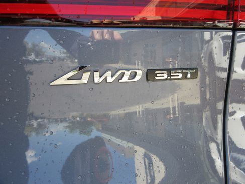 Used 2026 Genesis GV70 3.5T Sport Prestige AWD/4WD image 9
