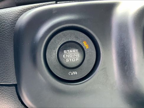 Used 2021 Jeep Gladiator Overland w/ Popular Equipment Package AWD/4WD image 31