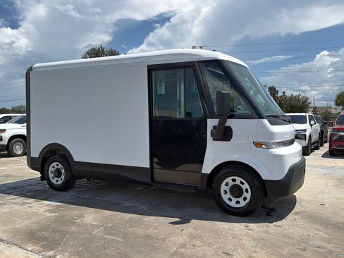 Used 2024 Chevrolet Brightdrop 400 w/ Commercial Equipment Package AWD/4WD image 12