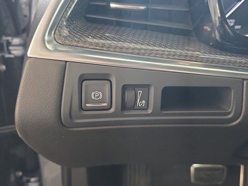 Used 2022 Cadillac XT5 Sportv image 25