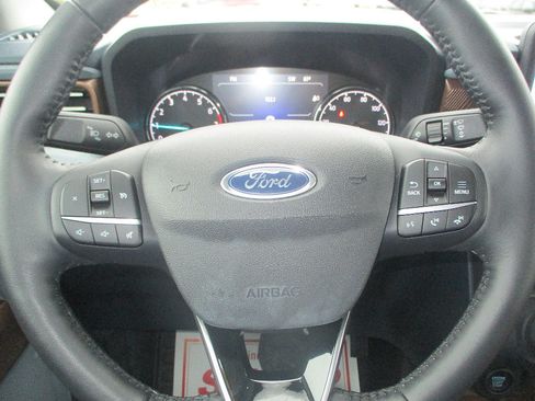 Used 2022 Ford Maverick Lariat FWD image 12