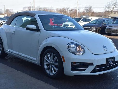 Used 2018 Volkswagen Beetle 2.0T Coast image 7