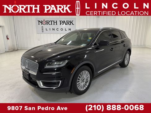 Used 2019 Lincoln Nautilus FWD image 1