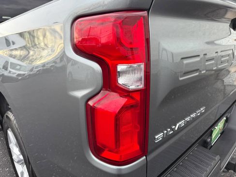 Used 2021 Chevrolet Silverado 1500 Custom image 39