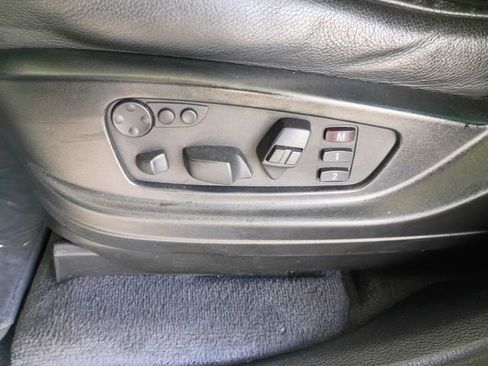Used 2012 BMW X6 M image 25