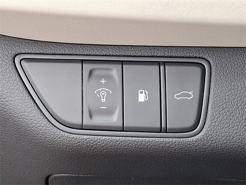 Used 2023 Genesis G70 3.3T w/ Sport Advanced Package image 28