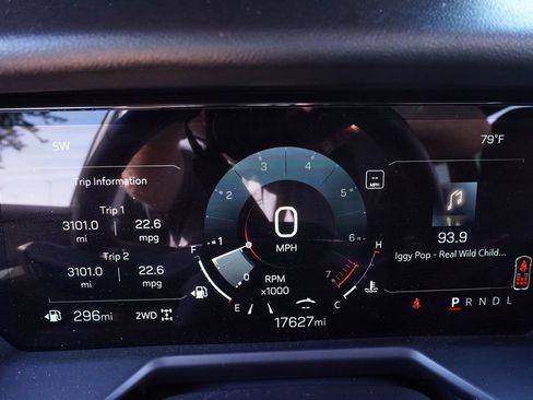 Certified 2025 GMC Acadia Elevation image 20